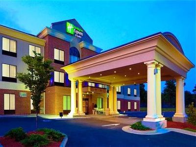 Hotel Express & By Ihg Chesapeake