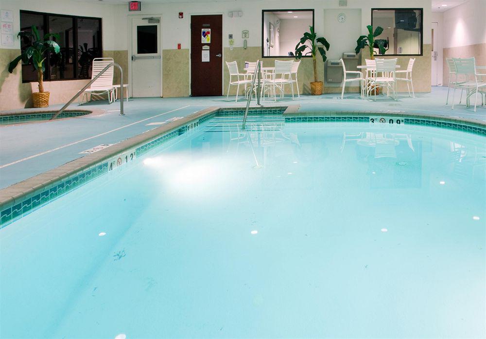 Hotel Express & By Ihg Chesapeake